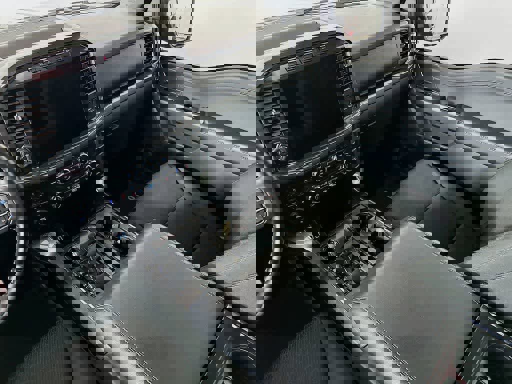 Certified 2022 Ford F150 XLT w/ Equipment Group 302A High image 14