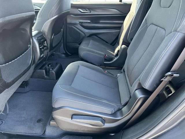 Used 2023 Jeep Grand Cherokee L Laredo w/ Luxury Tech Group I AWD/4WD image 11