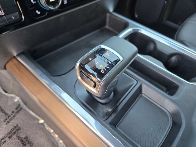 Used 2023 Chevrolet Silverado 1500 High Country w/ Technology Package AWD/4WD image 14
