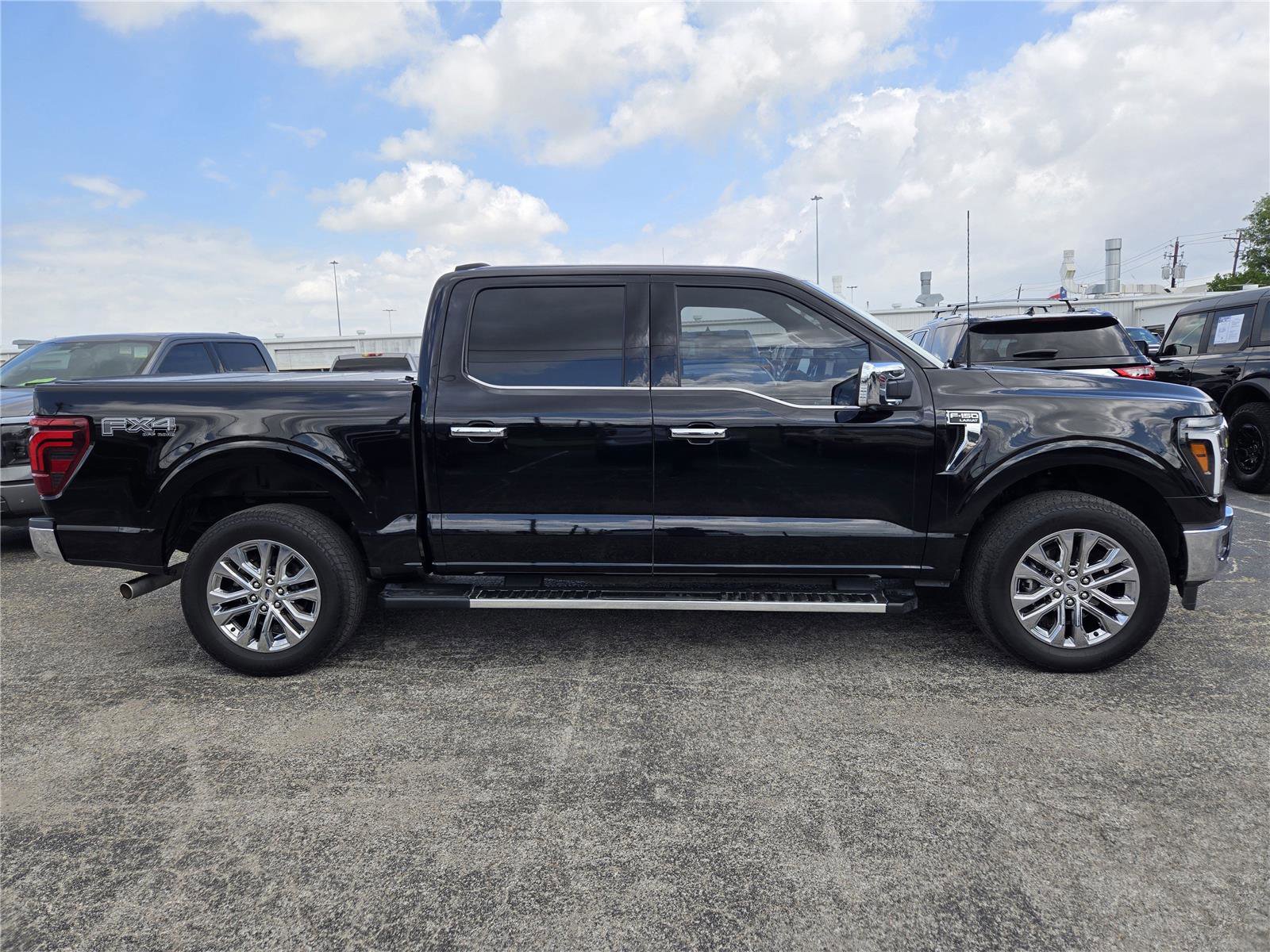 Certified 2024 Ford F150 Lariat w/ Bed Utility Package AWD/4WD image 4
