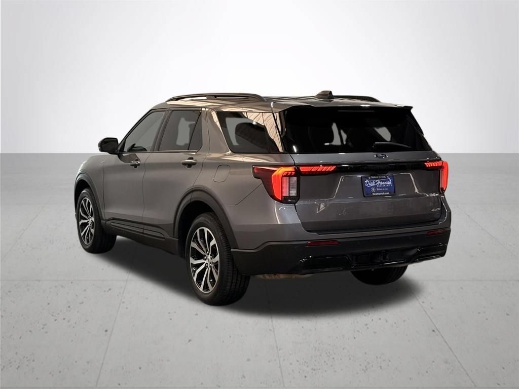 Certified 2025 Ford Explorer ST-Line AWD/4WD image 15