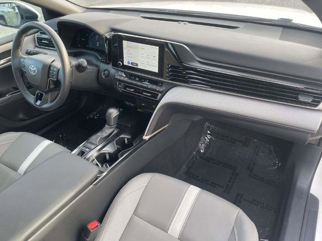 Used 2025 Toyota Camry SE image 31