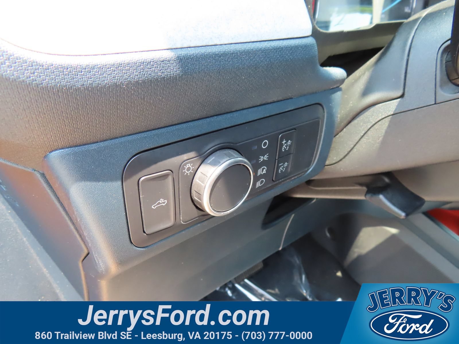 Certified 2022 Ford Maverick XLT w/ Equipment Group 300A Standard AWD/4WD image 15