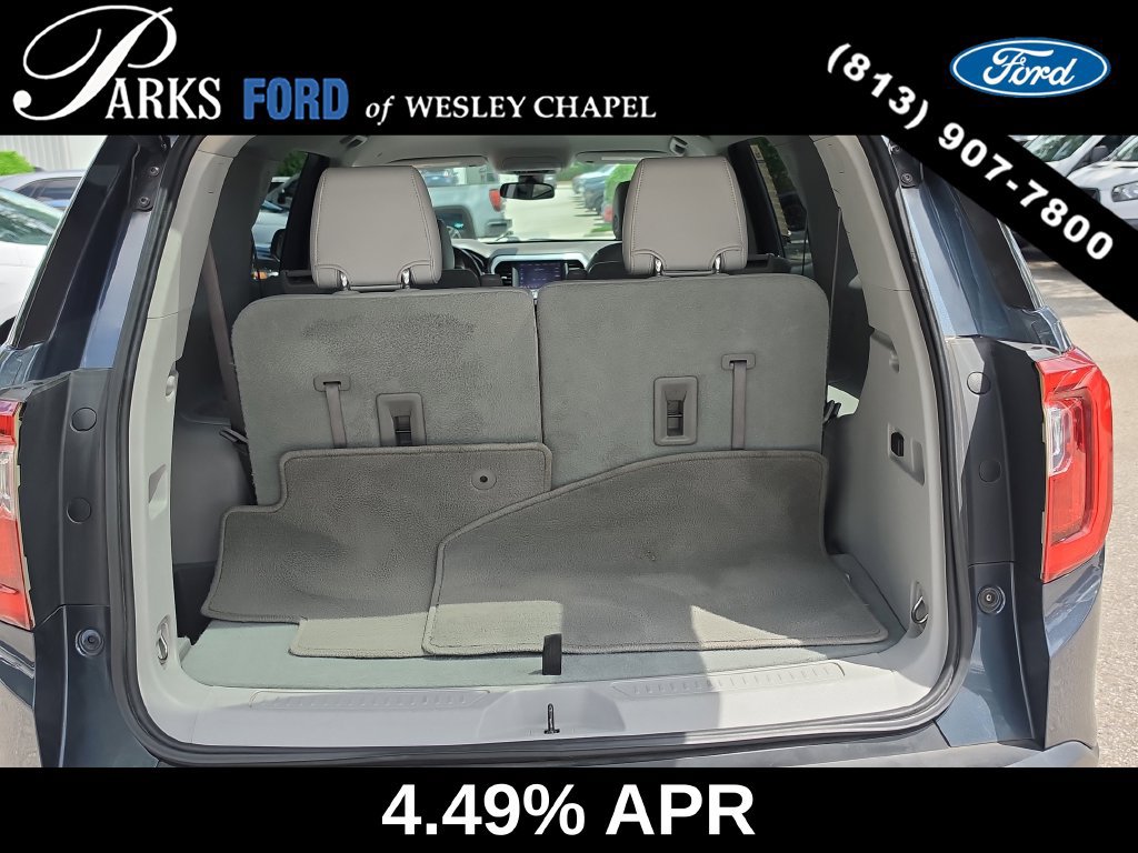 Used 2020 GMC Acadia SLT w/ Driver Alert Package II FWD image 9