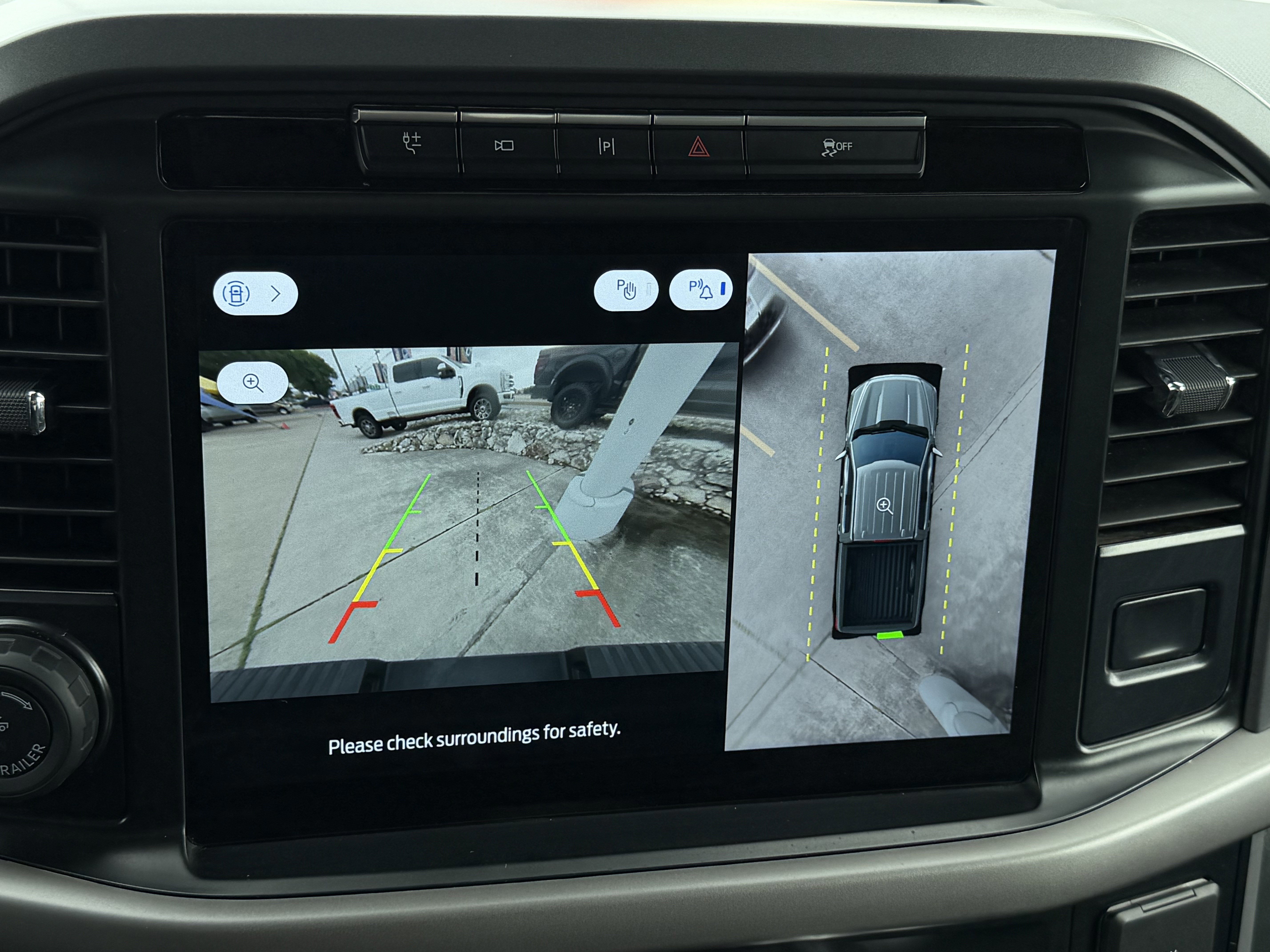 Certified 2024 Ford F150 XLT w/ Equipment Group 302A MID AWD/4WD image 29