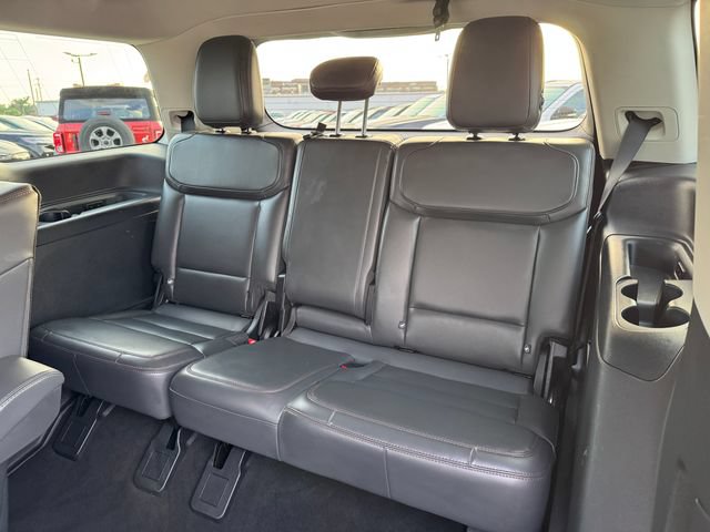 Certified 2025 Ford Expedition Active AWD/4WD image 18