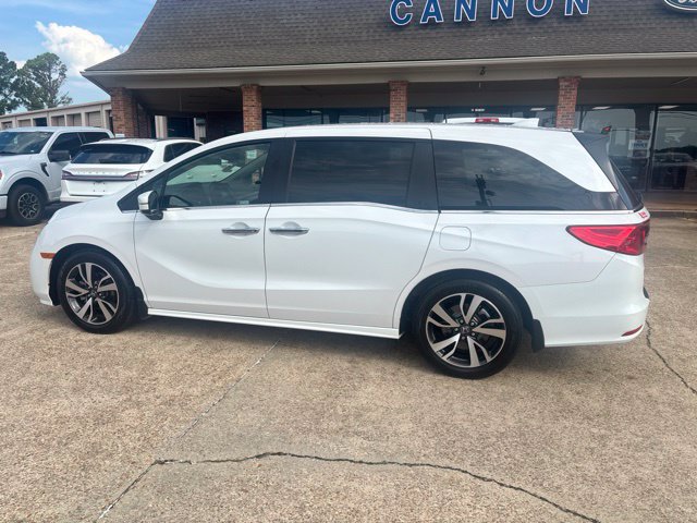 Used 2024 Honda Odyssey Touring image 3