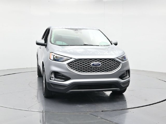 Certified 2023 Ford Edge SEL w/ Convenience Package AWD/4WD image 4