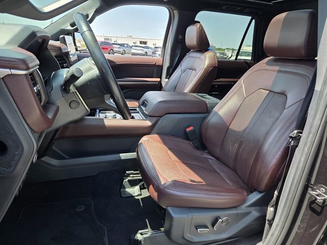 Certified 2024 Ford Expedition Limited RWD image 9