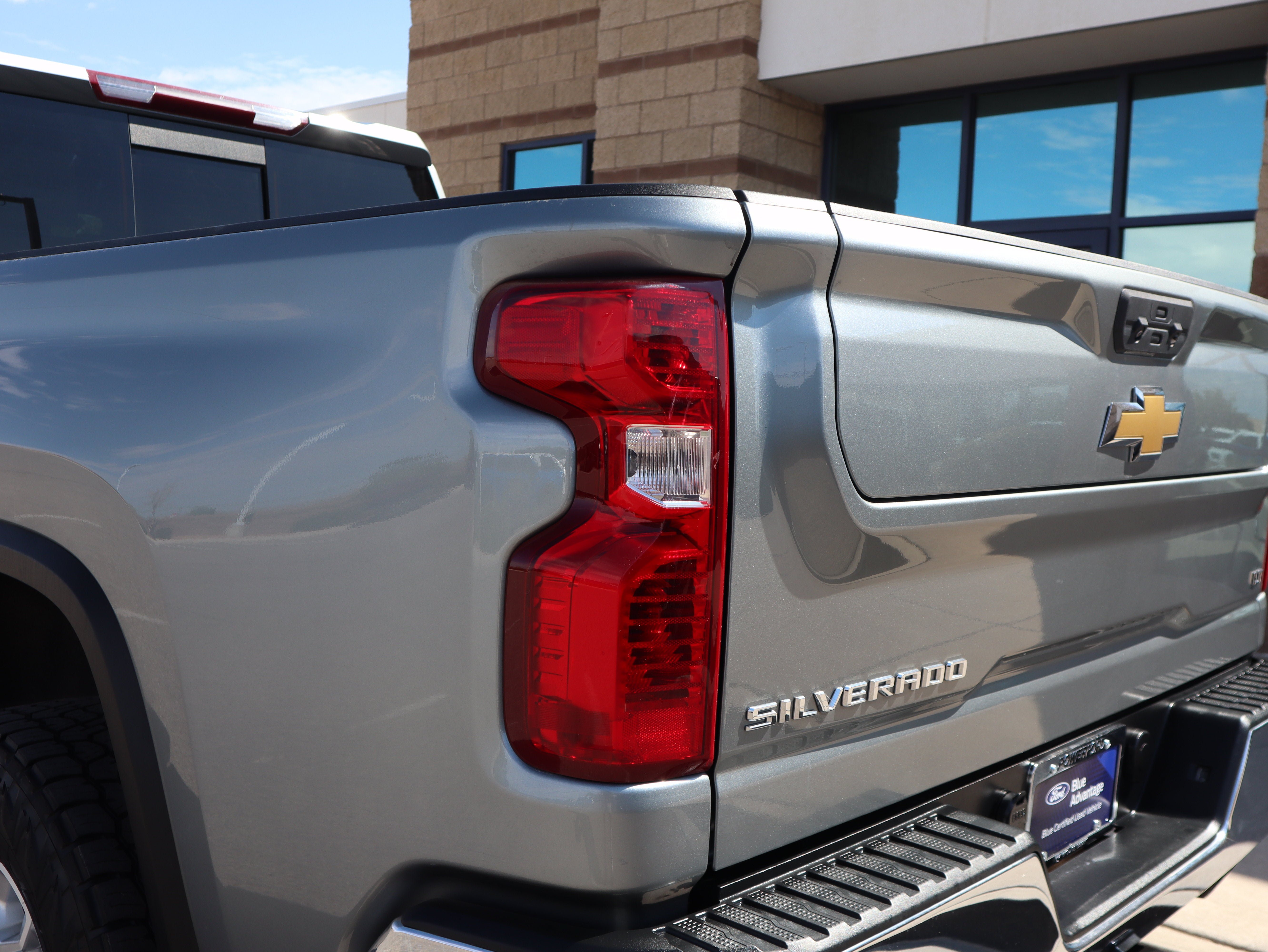 Used 2024 Chevrolet Silverado 2500 LT AWD/4WD image 18