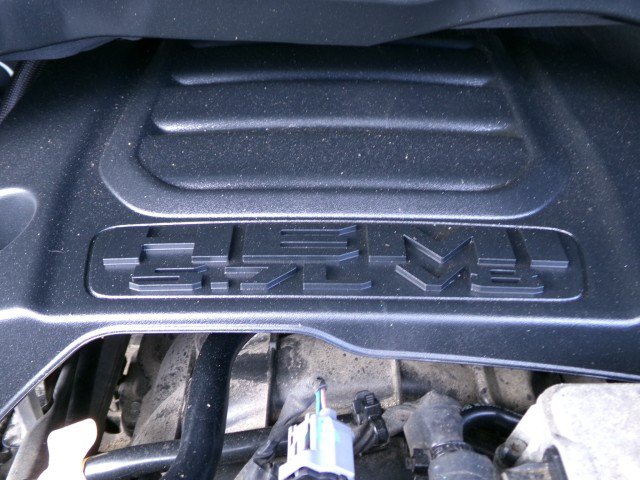 Used 2022 RAM 1500 Laramie w/ Sport Appearance Package AWD/4WD image 26