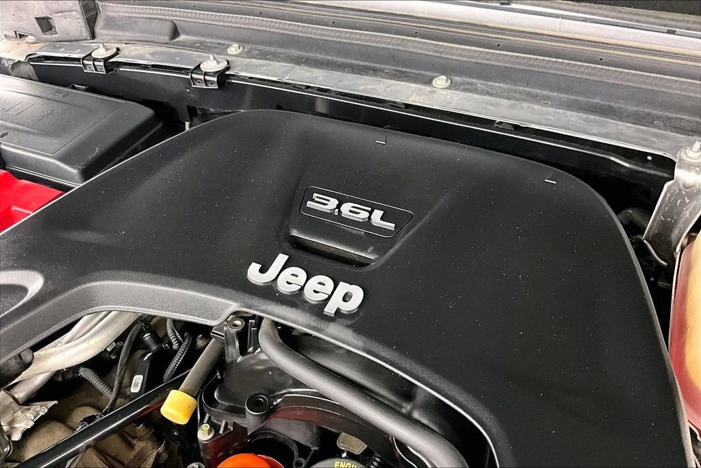 Used 2020 Jeep Gladiator Overland AWD/4WD image 35