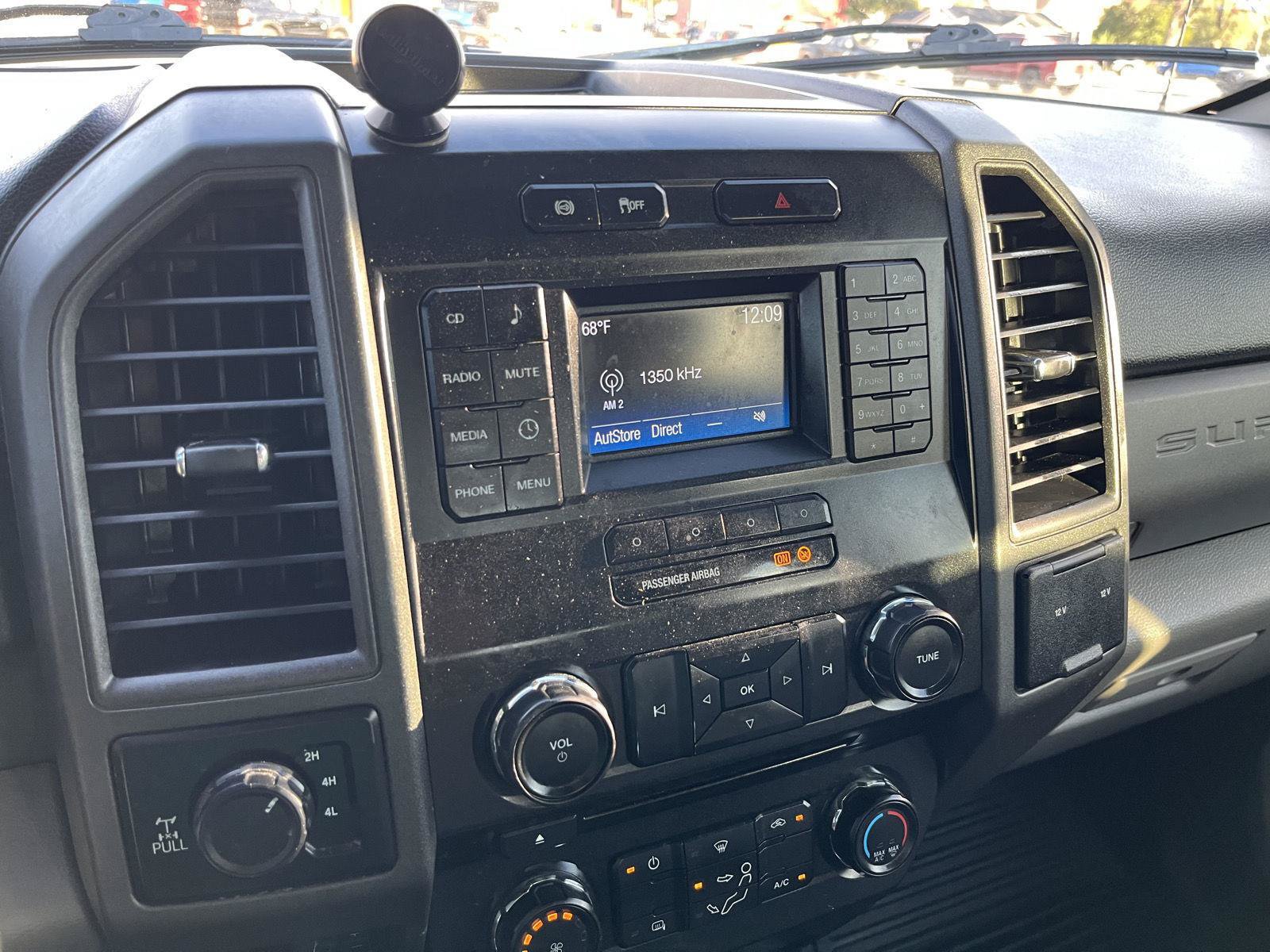 Certified 2018 Ford F250 XL w/ Power Equipment Group AWD/4WD image 18