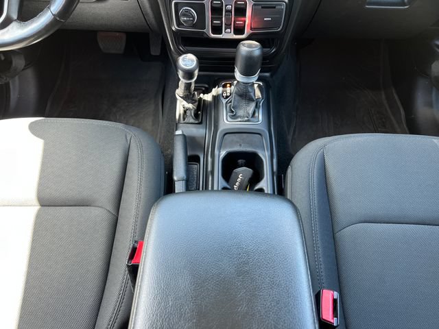 Used 2023 Jeep Wrangler Unlimited Sport AWD/4WD image 24