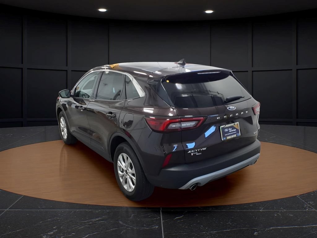 Certified 2023 Ford Escape Active AWD/4WD image 4