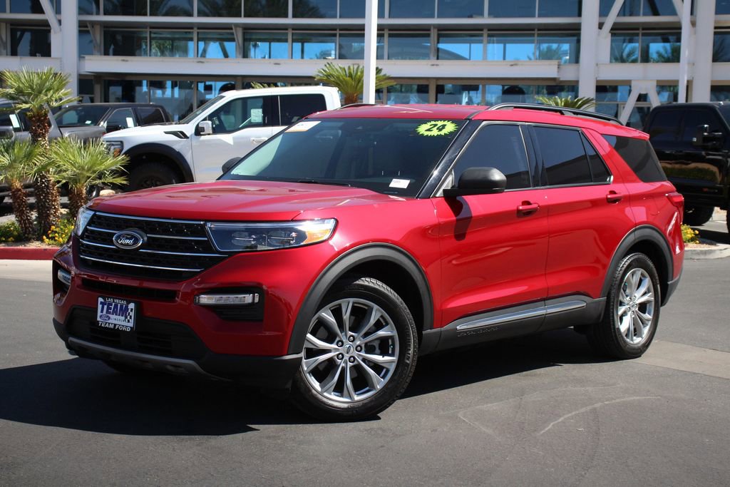 Certified 2024 Ford Explorer XLT w/ Equipment Group 202A