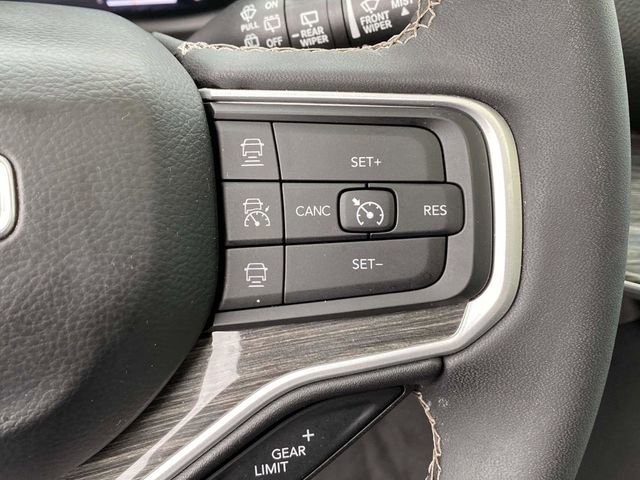 Used 2022 Jeep Wagoneer Series II w/ Premium Group I image 26