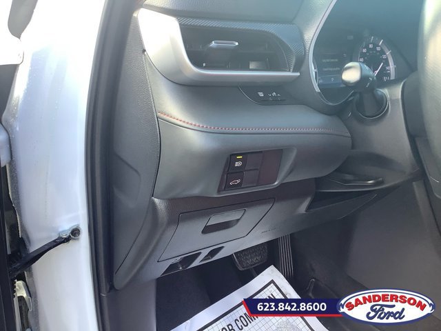 Used 2022 Toyota Highlander XSE AWD/4WD image 10