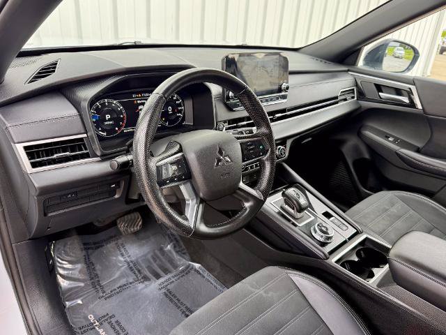 Used 2024 Mitsubishi Outlander SE Black Edition AWD/4WD image 10