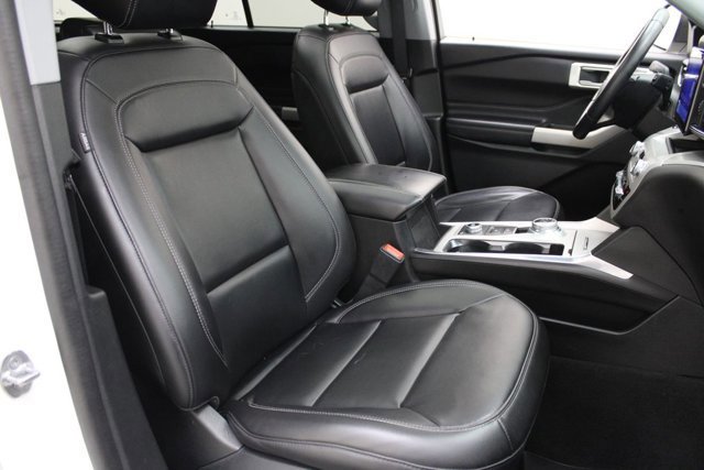 Certified 2023 Ford Explorer XLT w/ Equipment Group 202A image 12