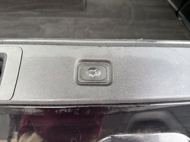 Certified 2025 Ford Expedition Active image 9