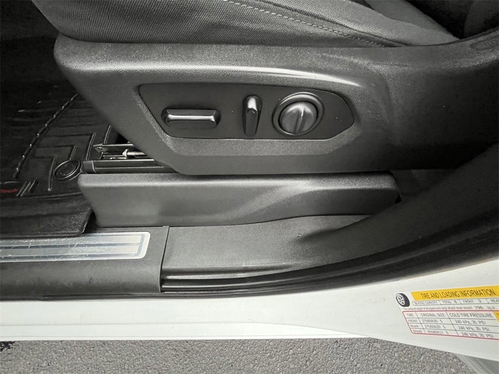 Used 2020 Chevrolet Silverado 1500 LT w/ All-Star Edition image 11