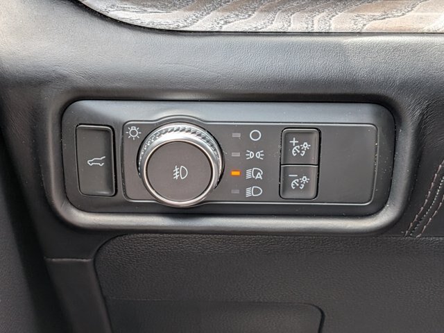Certified 2020 Ford Explorer Platinum w/ Premium Technology Package AWD/4WD image 19