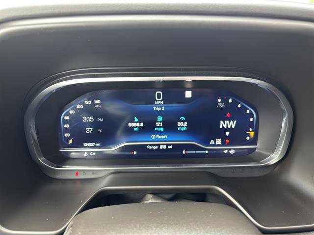 Used 2022 Chevrolet Suburban RST w/ Luxury Package image 27