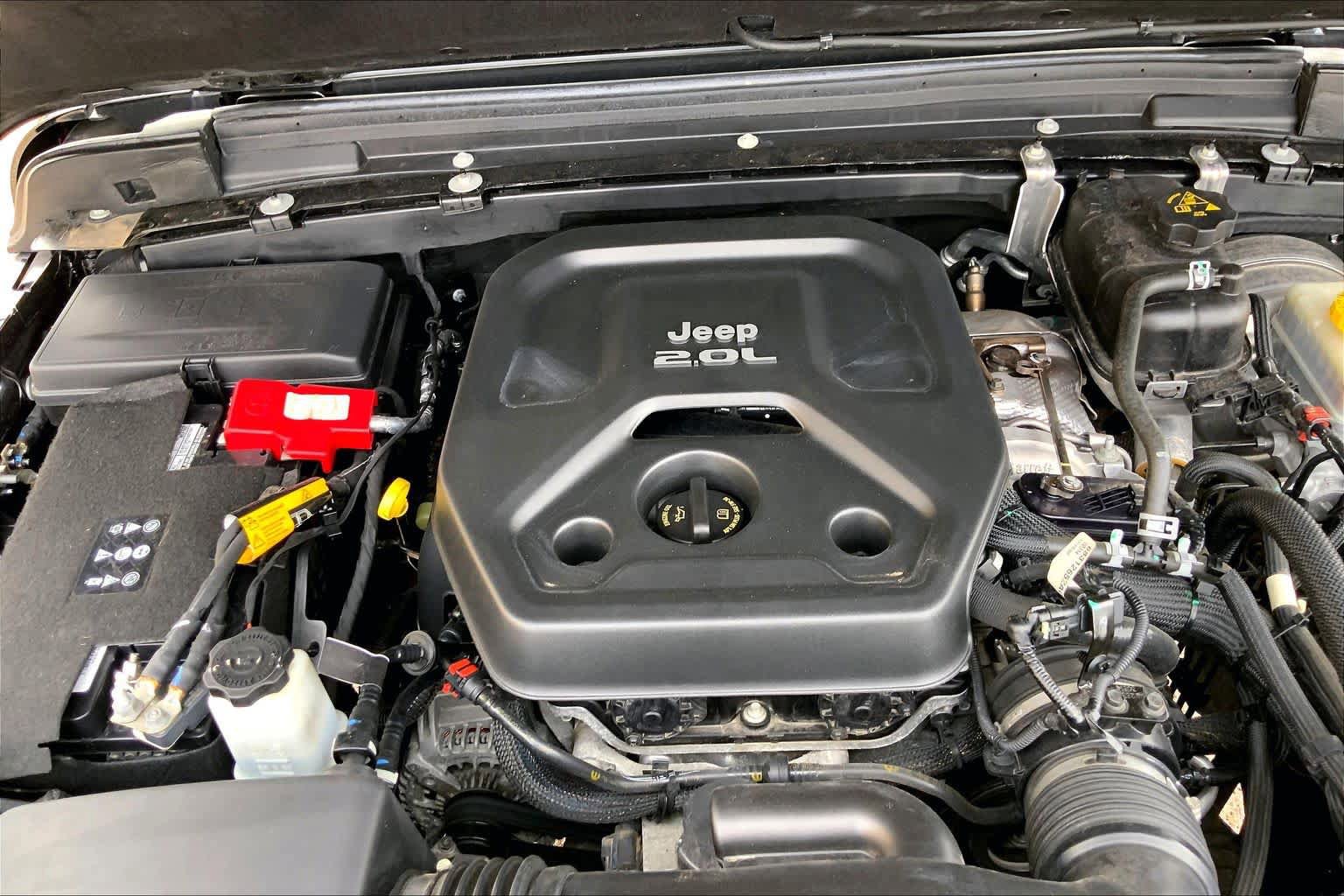 Used 2021 Jeep Wrangler Unlimited Rubicon AWD/4WD image 32