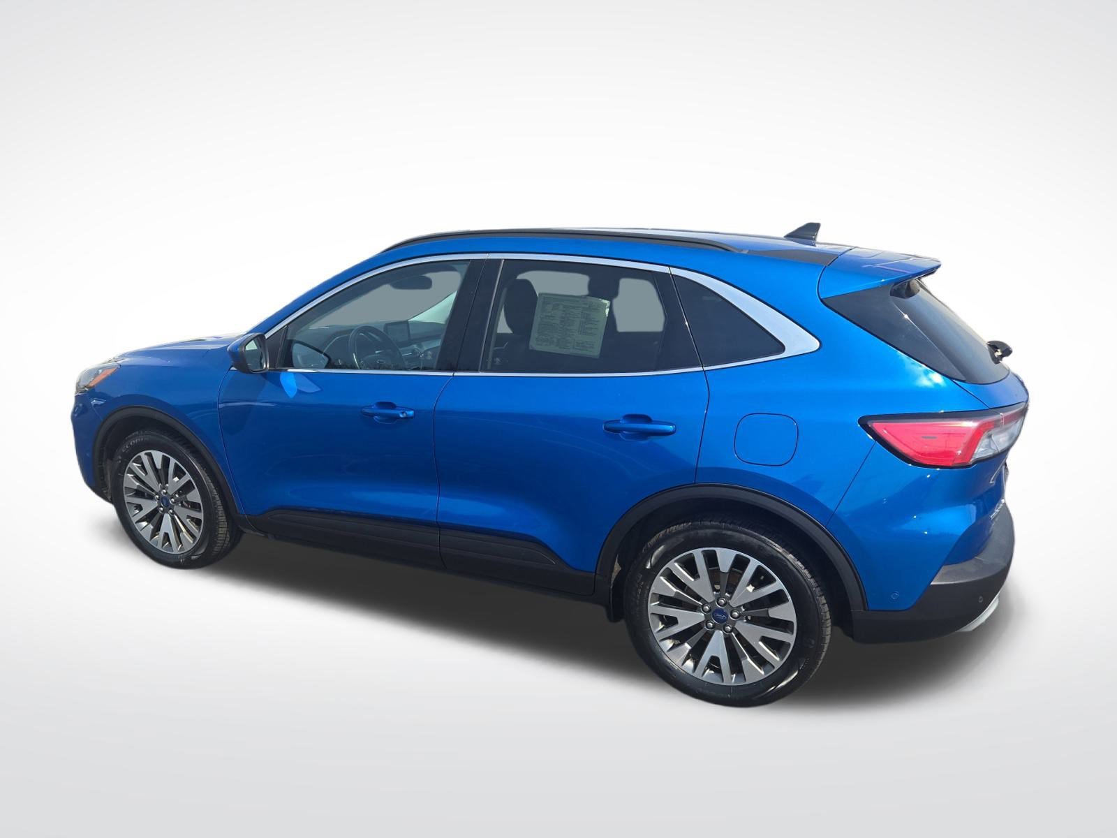 Certified 2021 Ford Escape Titanium image 8