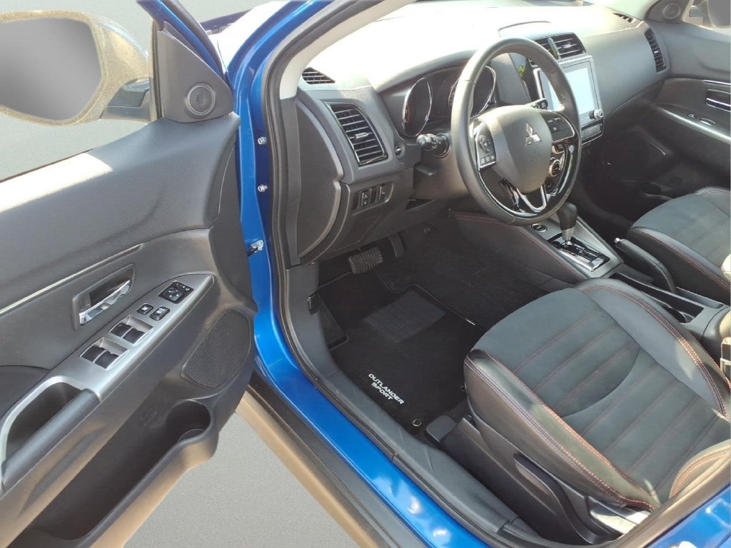 Used 2024 Mitsubishi Outlander Sport SE AWD/4WD image 11