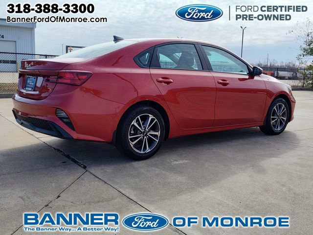 Used 2023 Kia Forte LXS w/ LXS Technology Package image 3