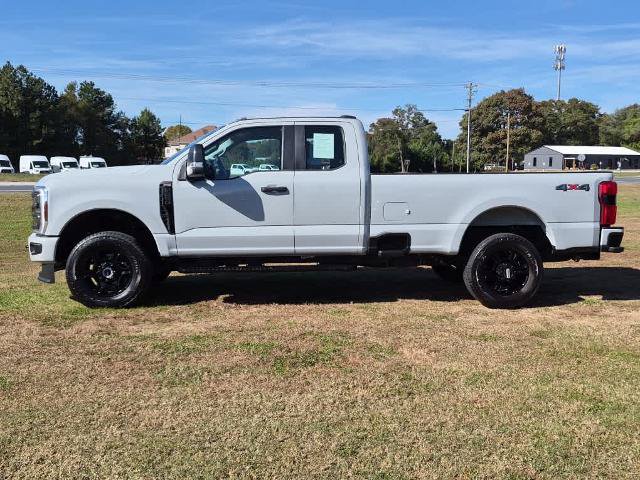 Certified 2025 Ford F250 XL w/ STX Appearance Package AWD/4WD image 5