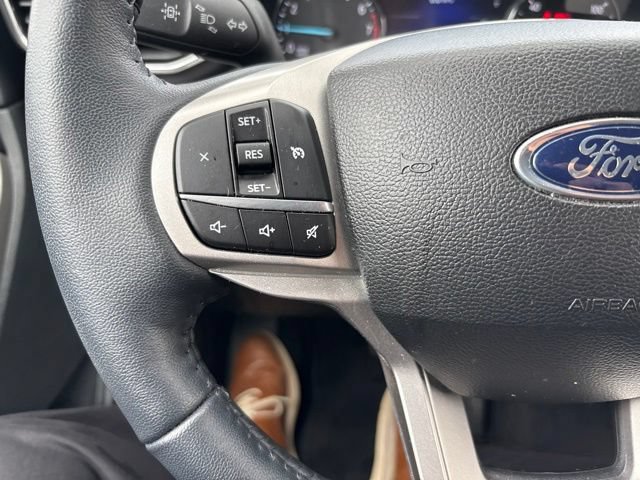 Certified 2023 Ford Explorer XLT w/ Equipment Group 202A AWD/4WD image 29