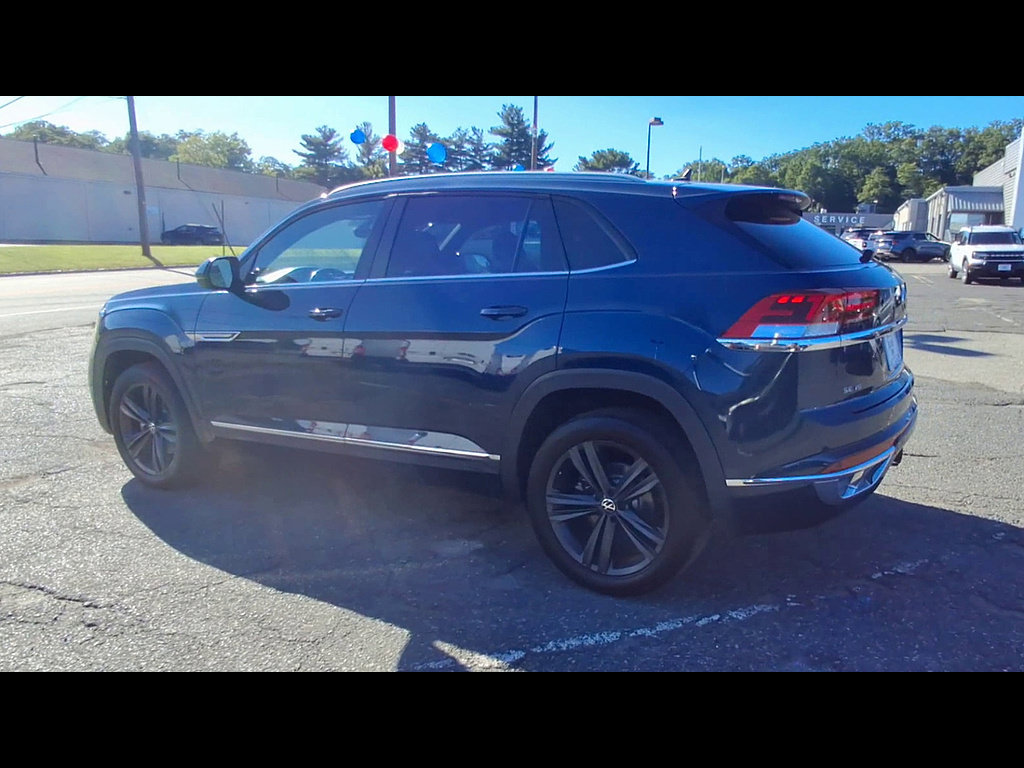 Used 2021 Volkswagen Atlas Cross Sport SE w/ Panoramic Sunroof Package AWD/4WD image 6