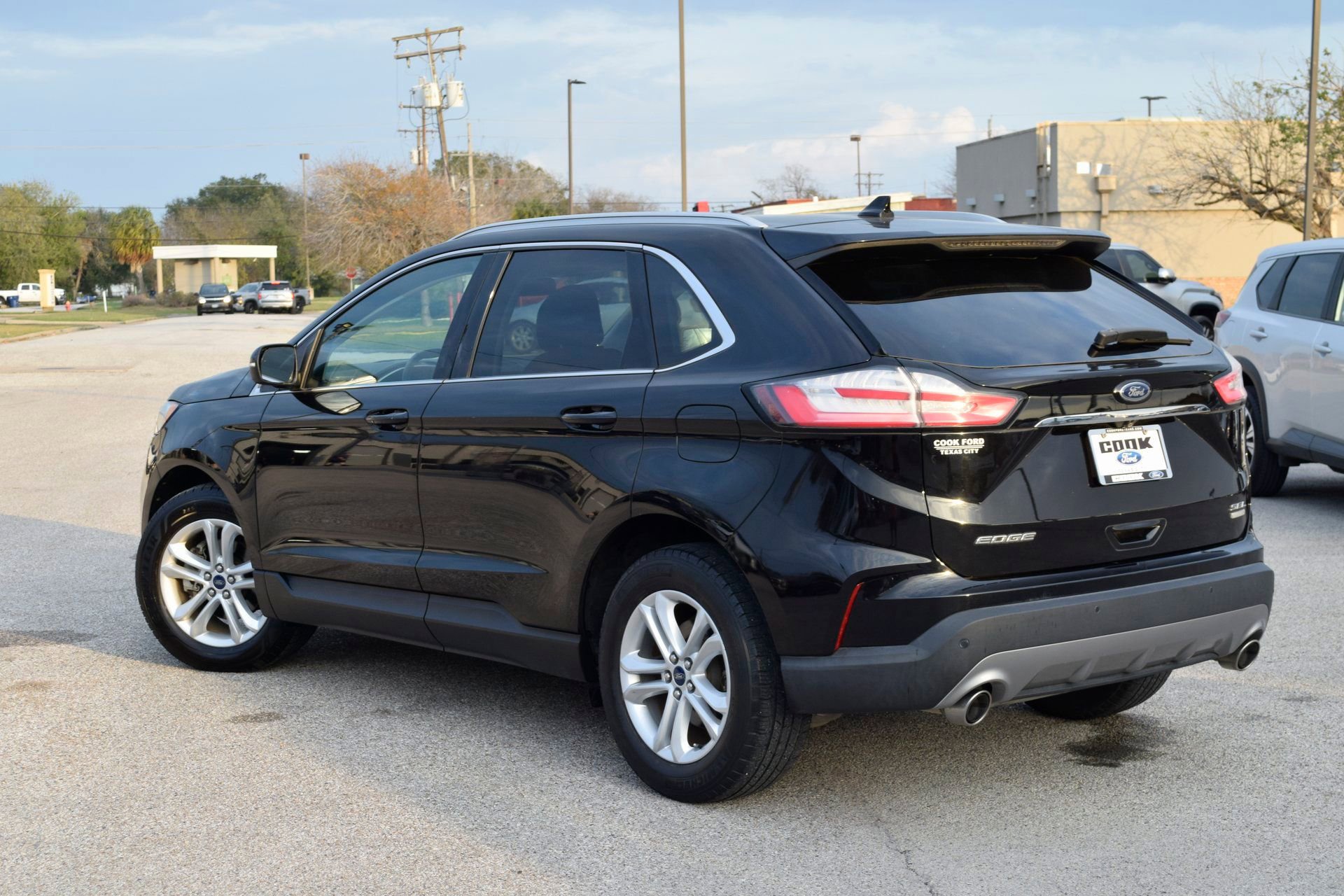 Certified 2019 Ford Edge SEL w/ Equipment Group 201A image 8