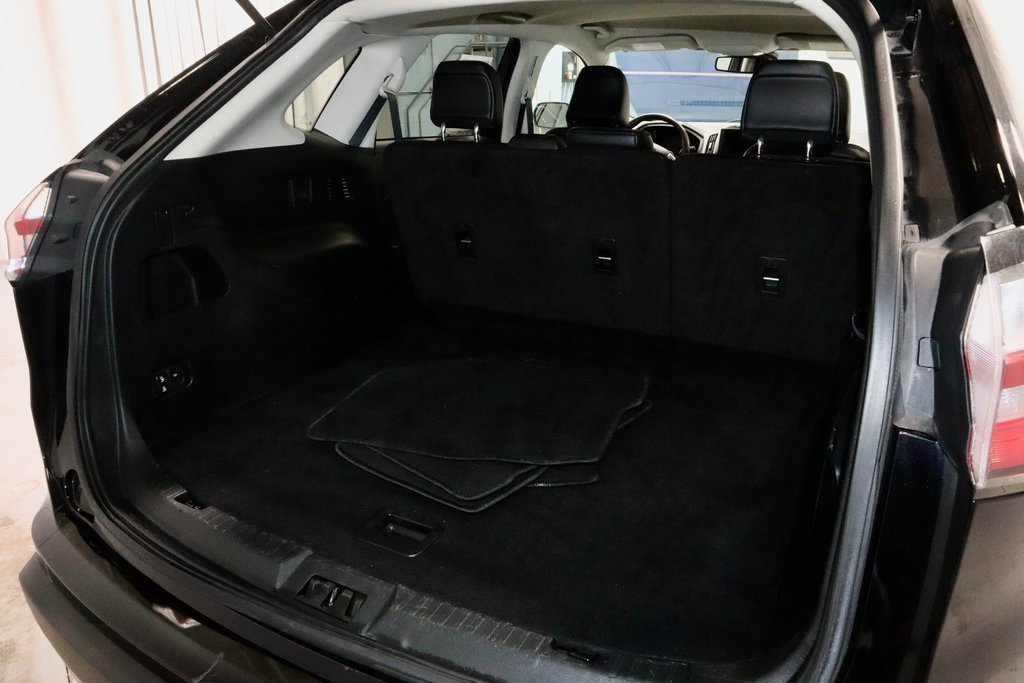 Certified 2024 Ford Edge SEL image 15