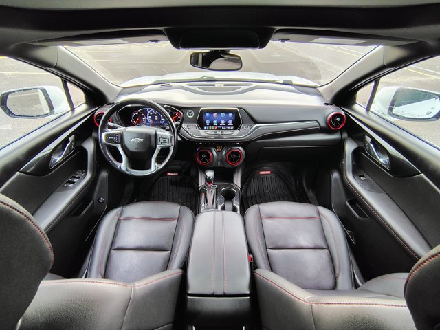 Used 2021 Chevrolet Blazer RS FWD image 2