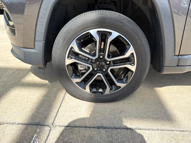 Used 2022 Jeep Compass Limited AWD/4WD image 11