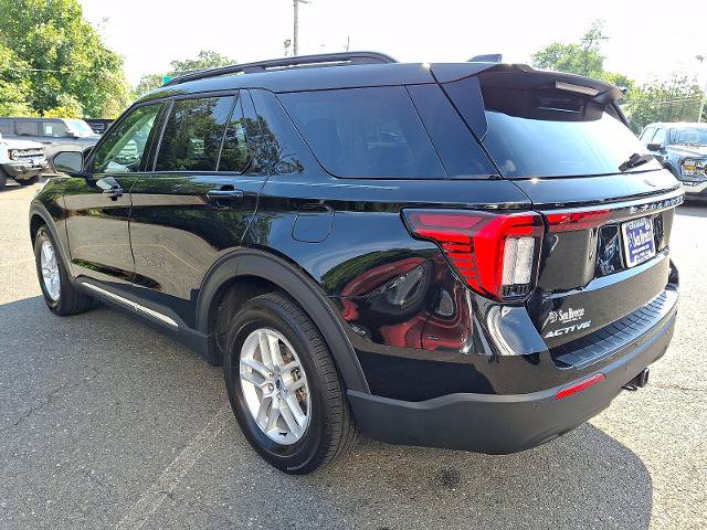 Certified 2025 Ford Explorer Active AWD/4WD image 4