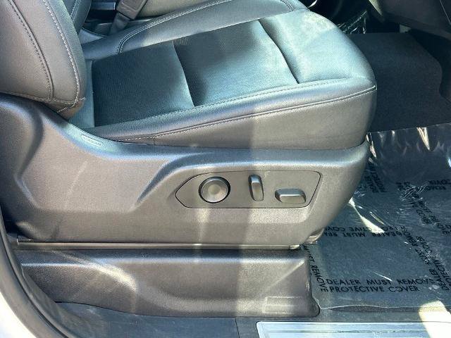 Used 2024 GMC Sierra 1500 SLT AWD/4WD image 39