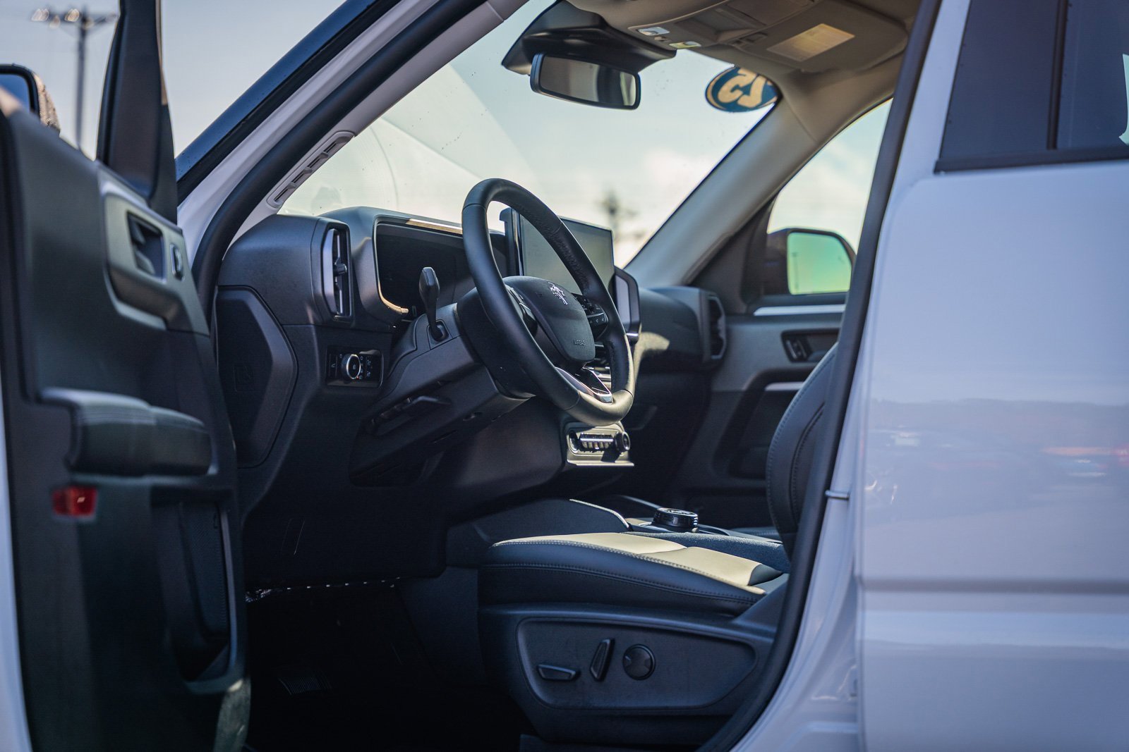 Certified 2025 Ford Bronco Sport Outer Banks w/ Outer Banks Tech Package+ image 19