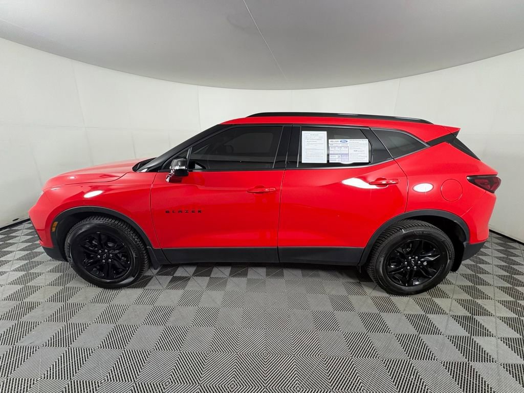 Used 2022 Chevrolet Blazer LT w/ Sound & Technology Package image 2