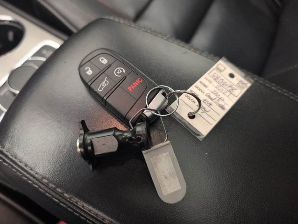 Used 2021 Jeep Grand Cherokee Overland image 48