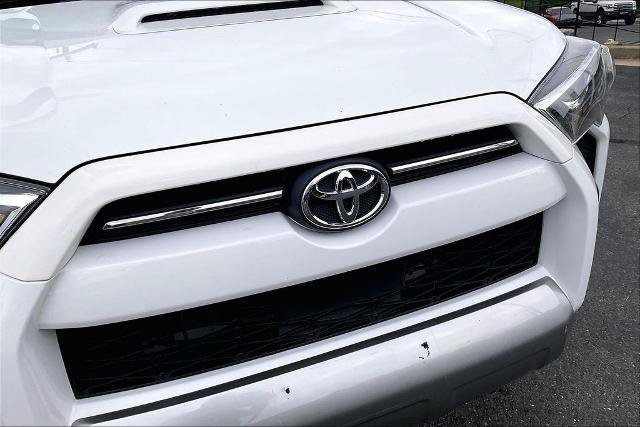Used 2022 Toyota 4Runner TRD Off-Road AWD/4WD image 29