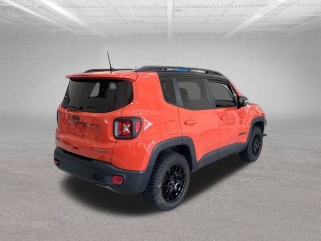 Used 2018 Jeep Renegade Trailhawk w/ UConnect 8.4 Nav Group AWD/4WD image 7