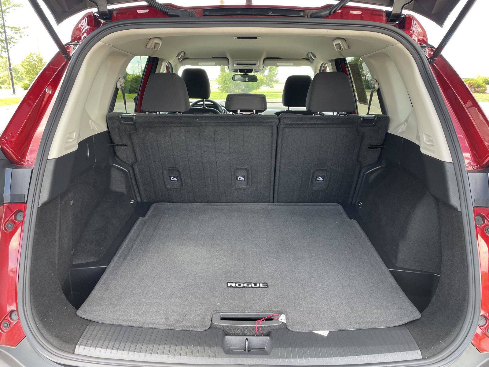 Used 2023 Nissan Rogue S AWD/4WD image 34
