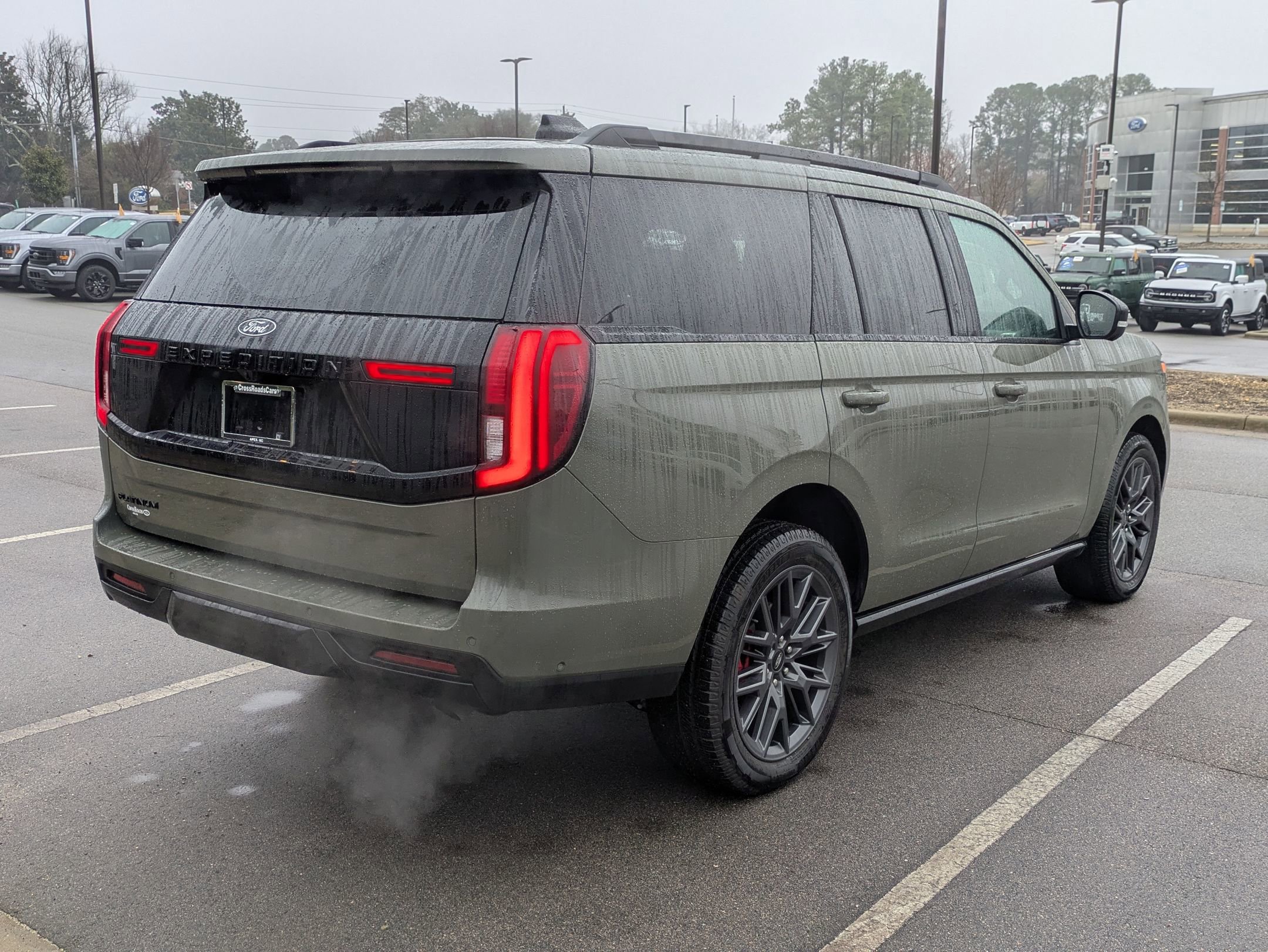 Certified 2025 Ford Expedition Platinum w/ Stealth Performance Package image 6