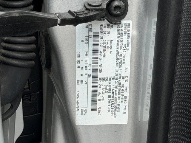 Certified 2018 Ford Focus SE FWD image 30