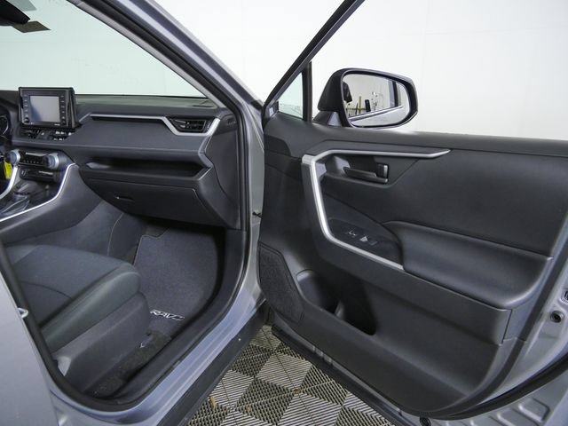 Used 2021 Toyota RAV4 LE w/ Carpet Mat Package (TMS) FWD image 11
